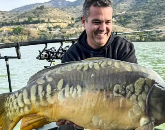 Pesca de Carpa Royal en Mequinenza