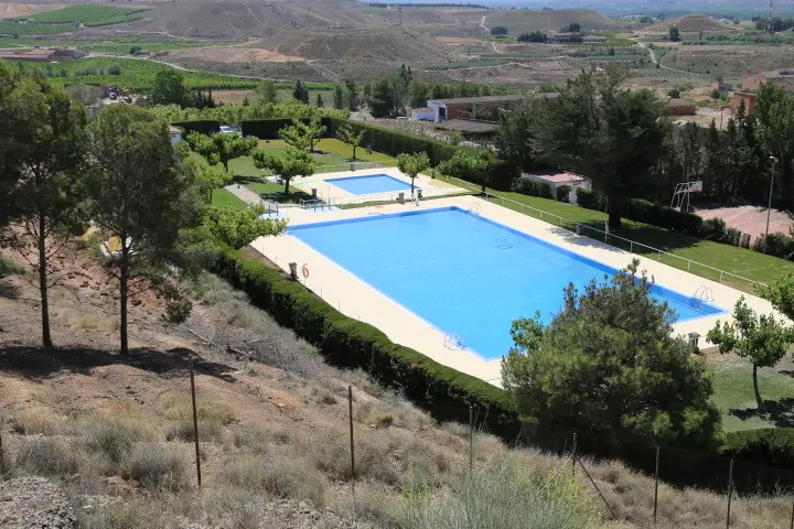 El Ayuntamiento de Zaidín licita la concesión del bar-restaurante de las piscinas municipales