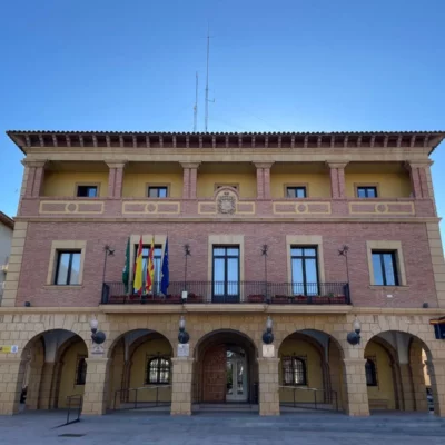 El Ayuntamiento de Fraga se suma a la concentración convocada por la FEMP en apoyo a Ceuta
