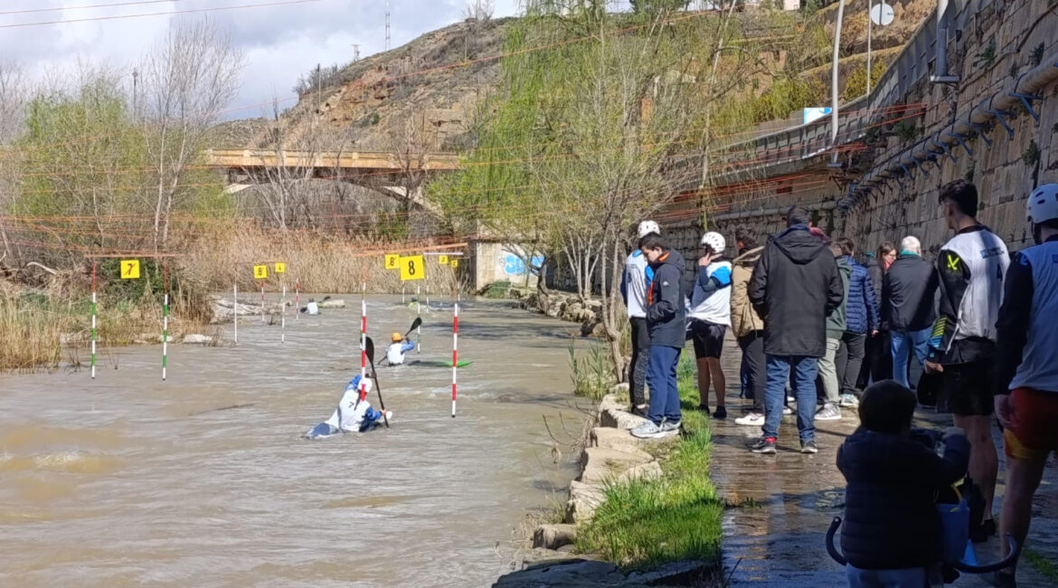 Fraga acoge la 1ª Copa de Aragón de Slalom y el II Open Rafting Sprint el sábado 31 de mayo