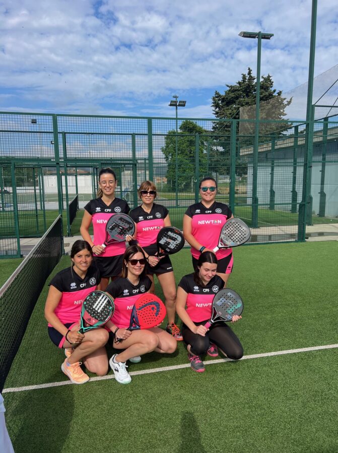 El equipo femenino del Club Pádel Fraga cede ante Open Tenis Club en una jornada igualada