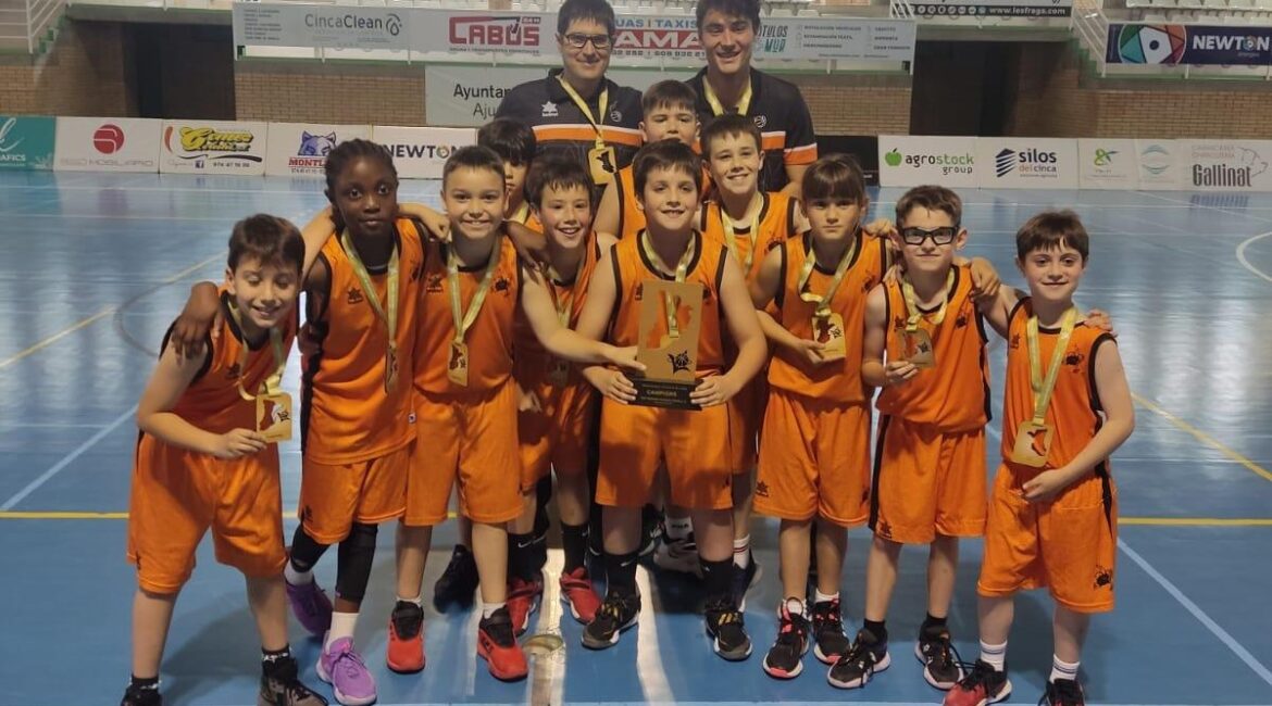 El Club Baloncesto Peña Fragatina inicia el verano conquistando dos títulos