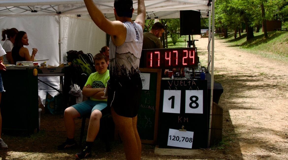 Óscar Millán firma una gran actuación en la Benabarre Backyard Ultra y se cuela entre los 10 primeros de esta peculiar competición