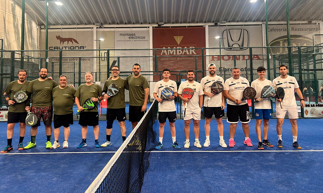 El Club Pádel Fraga Masculino domina a Hipopresfit en Zaragoza y refuerza su liderato en la lucha por el ascenso