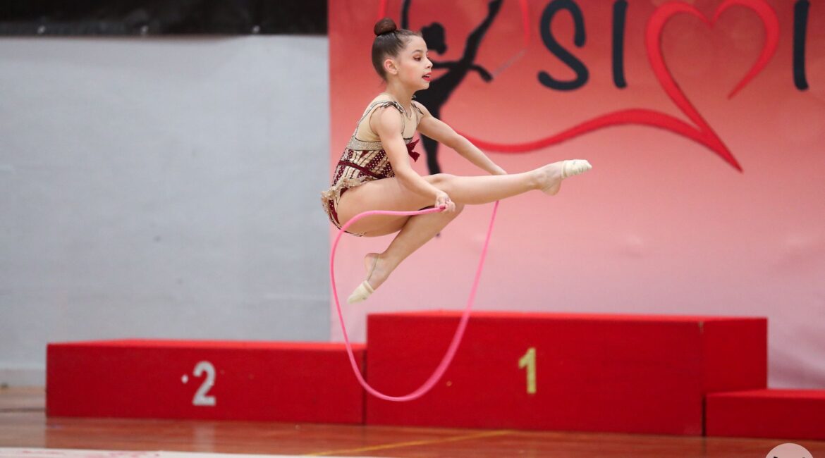 La fragatina Ángela Cuellas Navarro, en el Campeonato de España de Gimnasia Rítmica