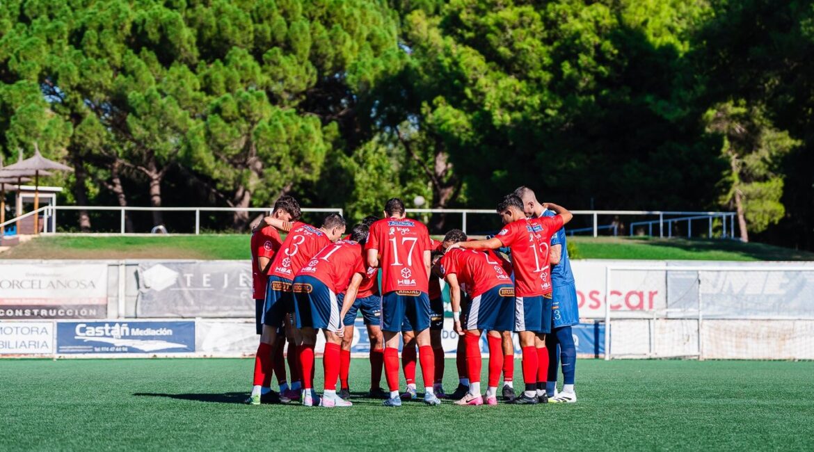 El primer derbi se tiñe de rojillo y Fraga y Ontiñena firman pleno en preferente