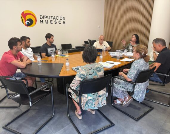 No hay acuerdo entre el Comité de Huelga de los bomberos de Huesca y la Diputación Provincial