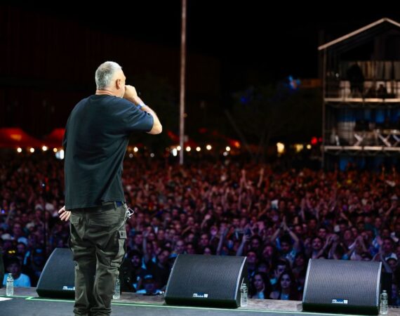 vive latino