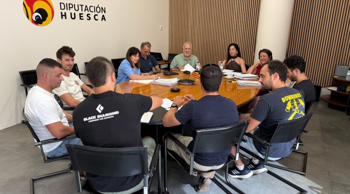 La DPH y el comité de huelga de los bomberos de Huesca llegan a un preacuerdo