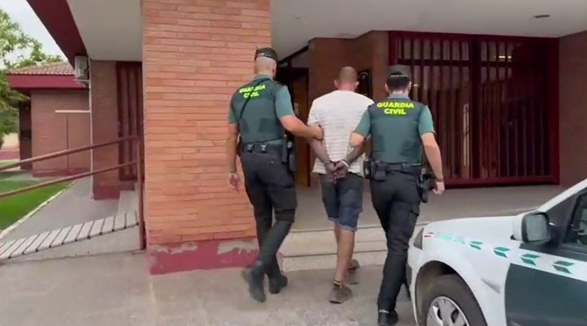 Un vecino del Bajo/Baix Cinca investigado y otro de La Litera detenido por dos delitos de robo en Binéfar