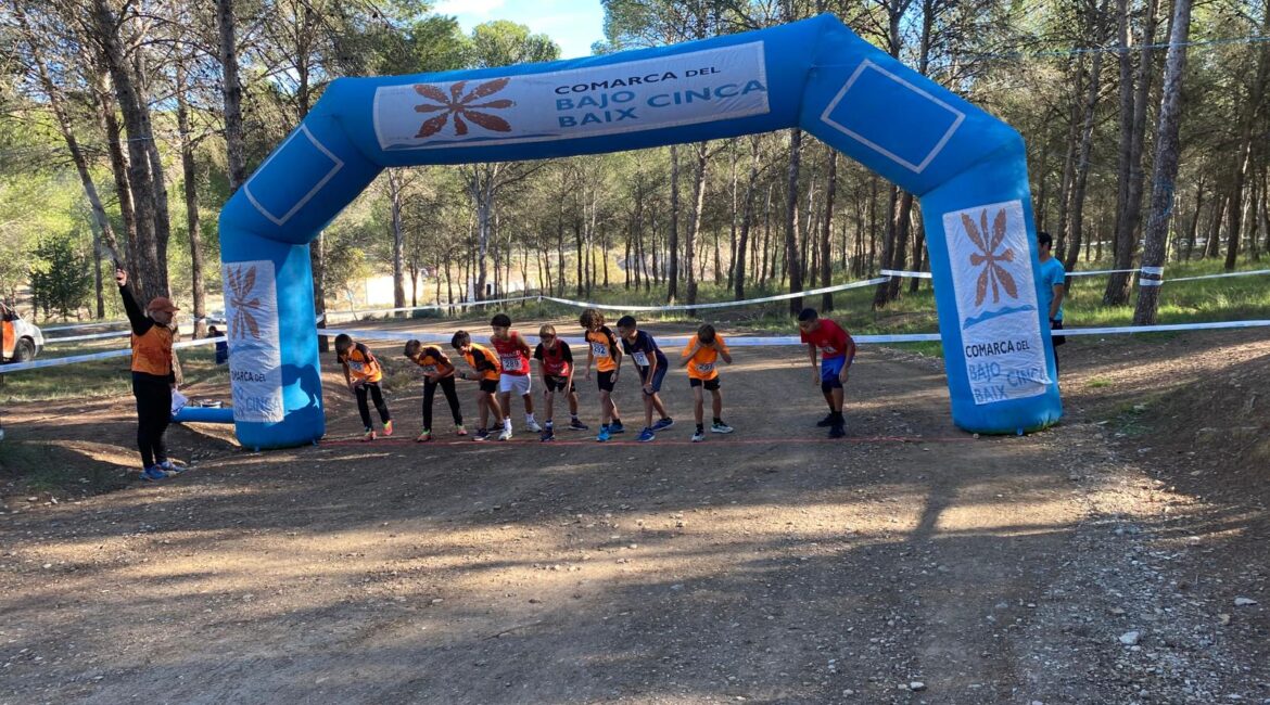 El XXVI Cross del Bajo Cinca abre en Ballobar la temporada de campo a través Escolar 25/26 en la provincia de Huesca