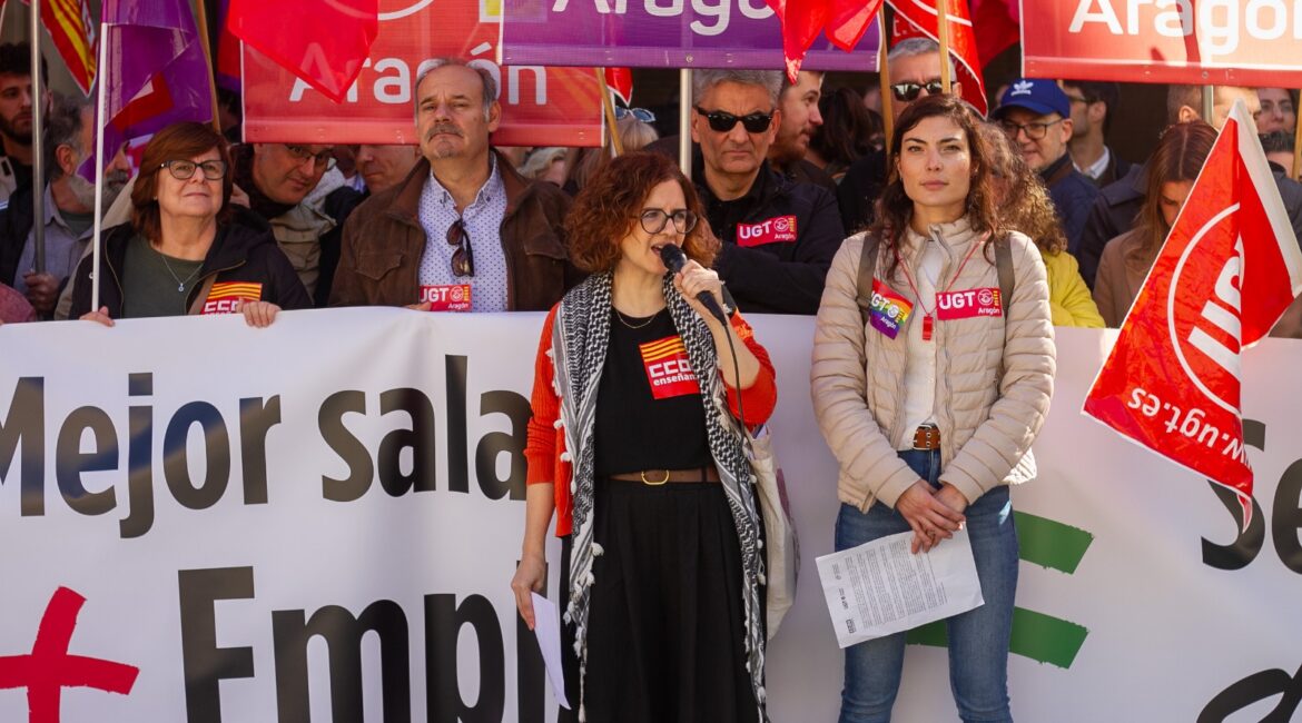 Los sindicatos se concentran en Aragón y toda España para decir ¡basta ya! al ministro Óscar López: o se sienta a negociar o tendrá huelga general