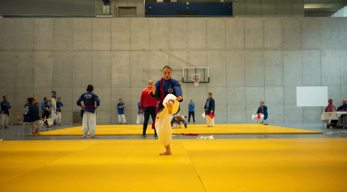 Tres deportistas del Club Nanbudo Nichi brillan en el Campeonato de Europa de Nanbudo de Suiza