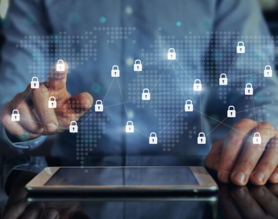 Información abogados de Monzón sobre uso de datos personales en Internet