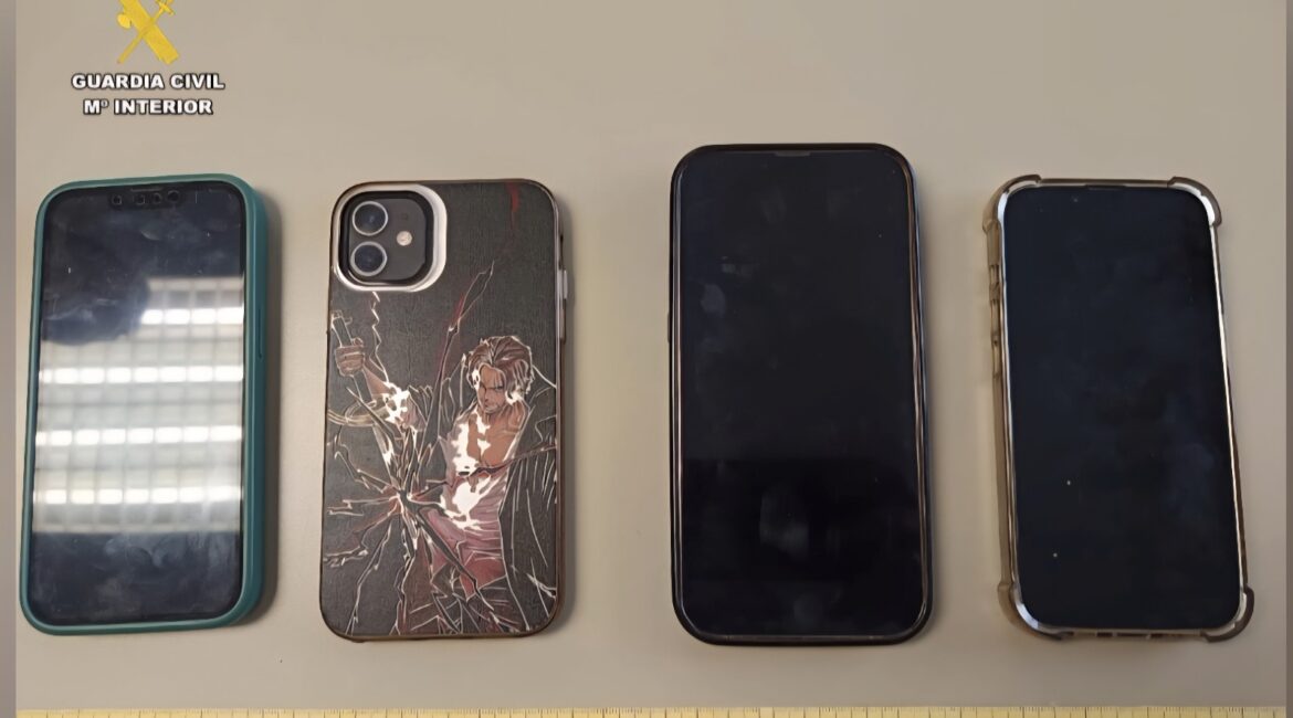 Guardia Civil investiga a una persona por hurto de móviles en Fraga
