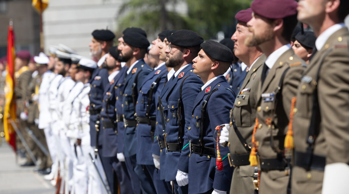 Defensa convoca cerca de 600 nuevas plazas en Aragón para Tropa y Marinería