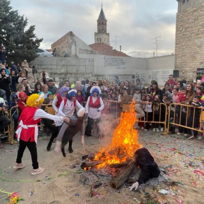 Casimiro y Casimira salen a la calle este martes para dar comienzo al Carnestoltes