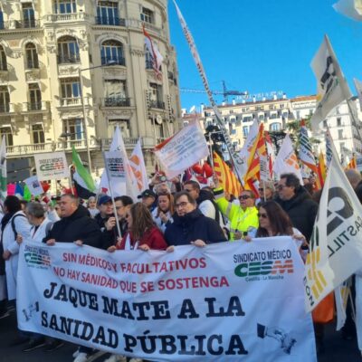 Más de 250 médicos aragoneses se manifiestan en Madrid por el Estatuto Marco