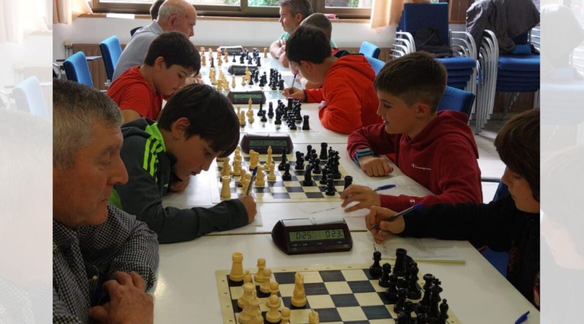 El Fraga “A” no afloja y se queda solo al frente del ajedrez aragonés