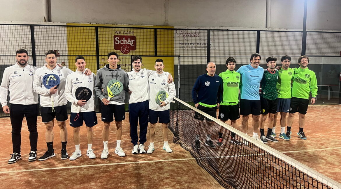 El Club Pádel Fraga pone en marcha la temporada con un estreno exigente en todas las categorías