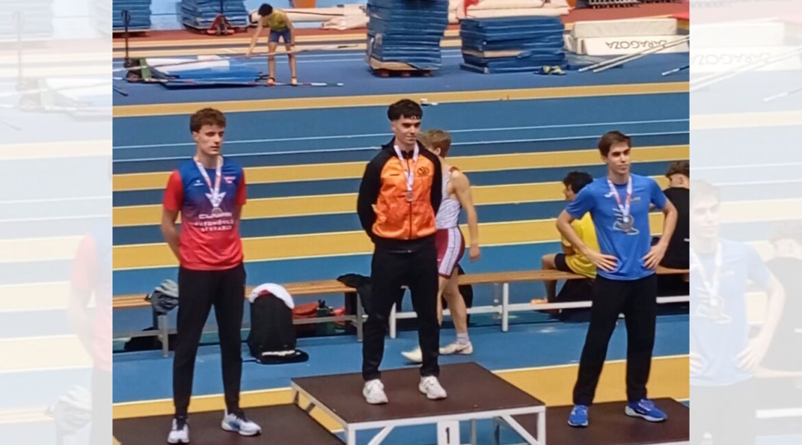 Álex Margalló se proclama campeón de Aragón sub-20 en 400 metros
