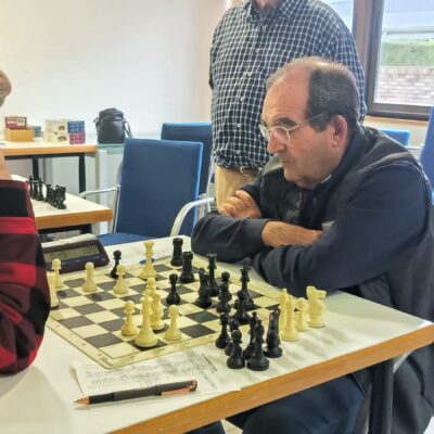 El Club Ajedrez Fraga mantiene la igualdad por el liderato tras empatar con El Olivar “B”