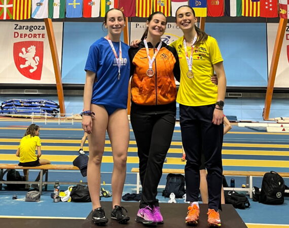 Mariona Salamó se proclama campeona de Aragón sub-18 en 60 metros y lidera el fin de semana del Club Atletismo Fraga