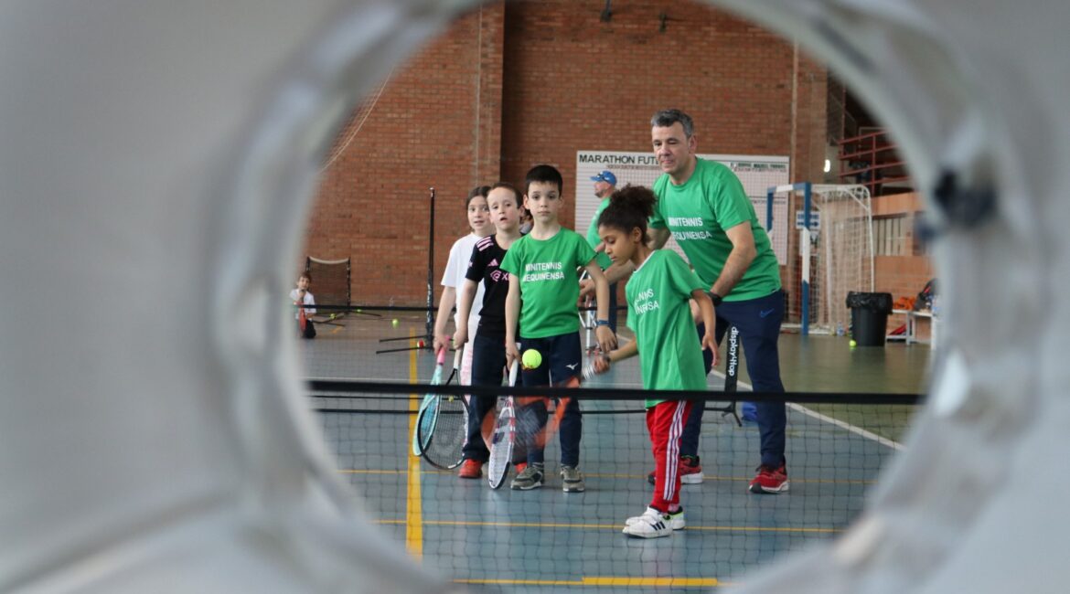 Jornada de Minni Tenis en Mequinenza