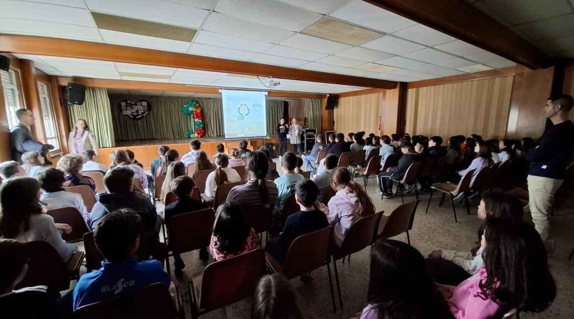 El proyecto ECOPAL llega a las aulas de Fraga: los escolares se convierten en «antenas» para una comunidad más compasiva