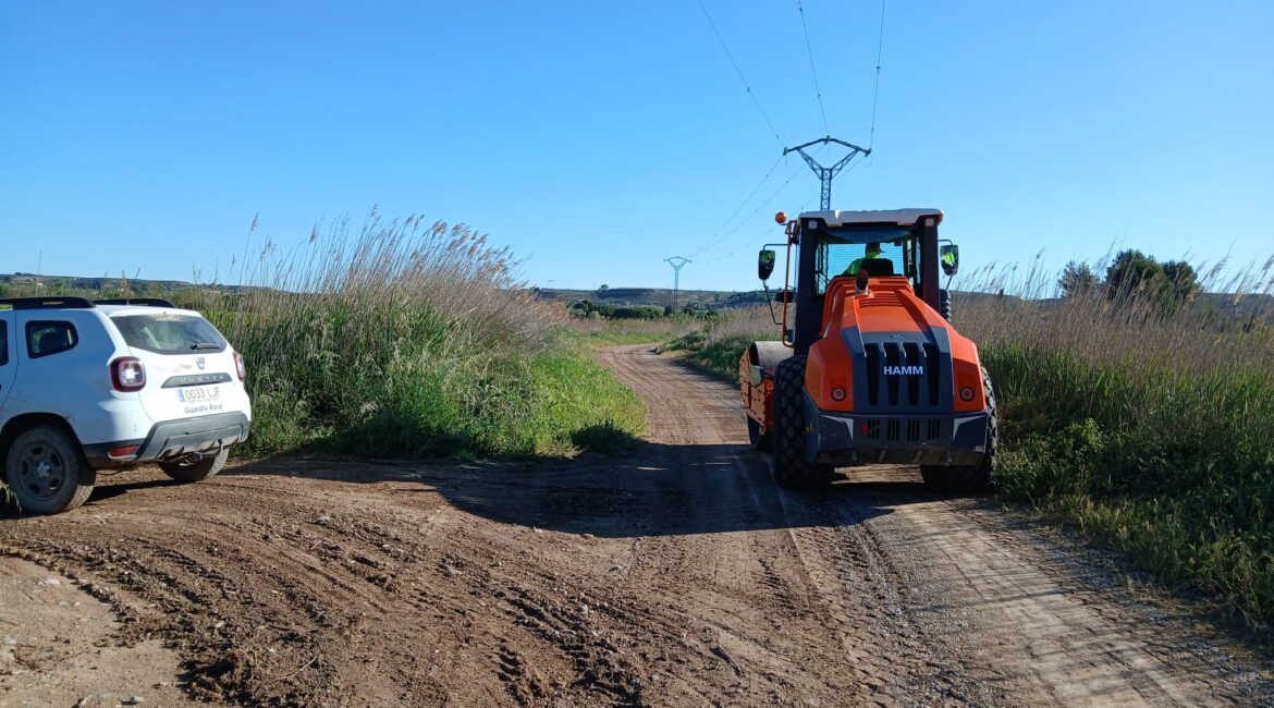 El Ayuntamiento de Fraga busca dar estabilidad al mantenimiento de caminos hasta 2029