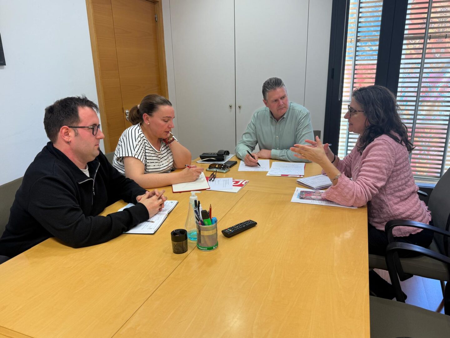 Reunión Alojamientos Clara Campoamor