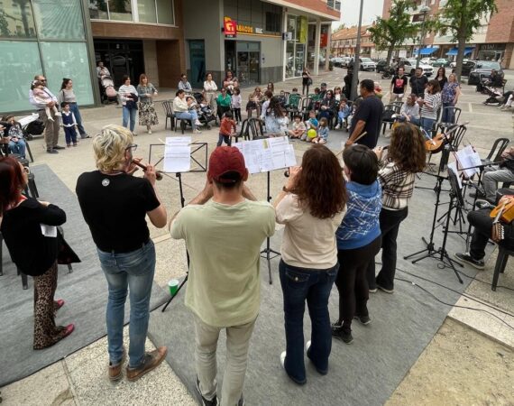 Fraga recupera canciones y juegos tradicionales con “Plaza Abierta a la Música”