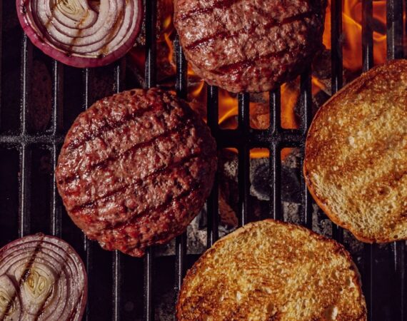 Barbacoas con sabor local: carne de calidad al mejor precio en Supermercados Orangután