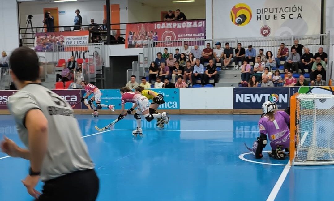 El Club Patín Esneca Fraga vence al Generali HC Palau por 3-0 y dominado desde el inicio