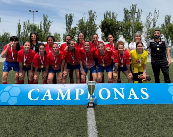 Las chicas del Fraga Femenino de fútbol logran la Copa y ponen el broche a una temporada fantástica