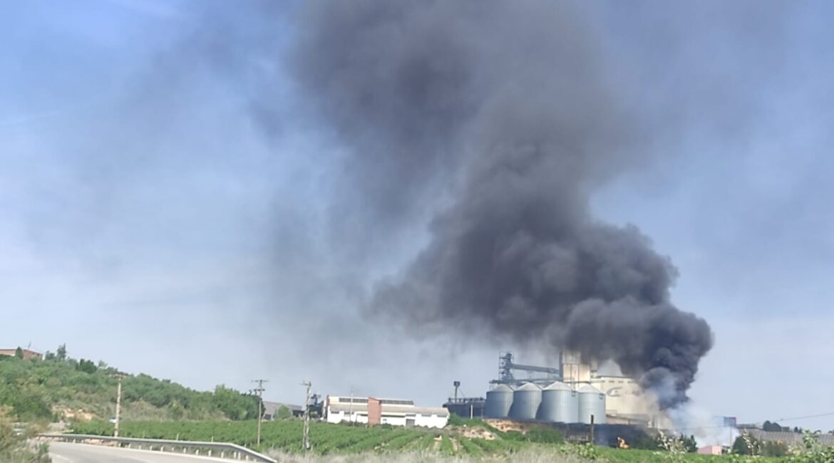 Ecologistas en Acción denuncia la gestión del incendio en la planta de reciclaje de Fraga y la falta de medidas de protección a la población
