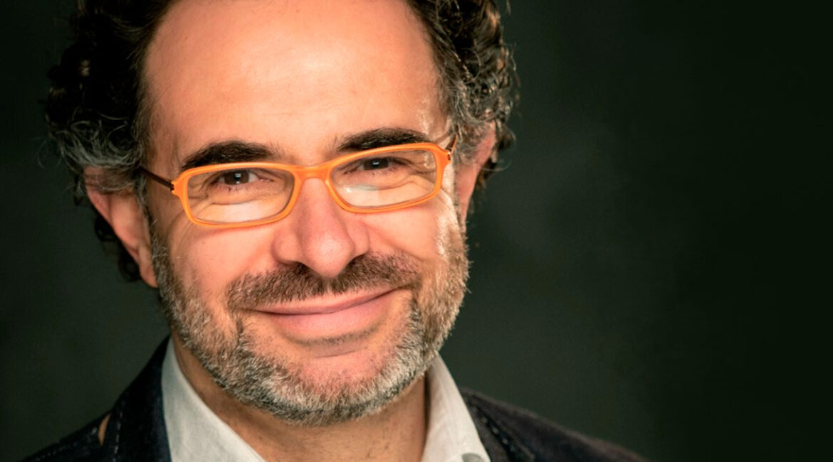 El Mago More llega a Fraga con su conferencia ‘El poder positivo del cambio’