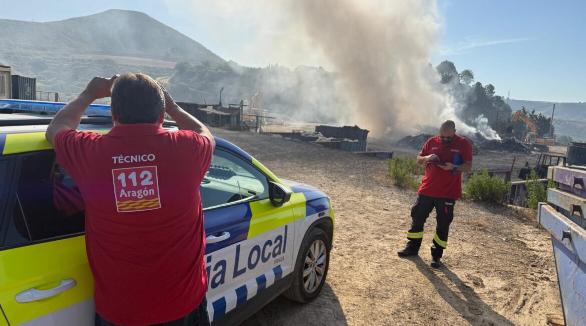 Miden las particulas del aire en la zona del incendio de la planta de residuos en Fraga: estos son los resultados