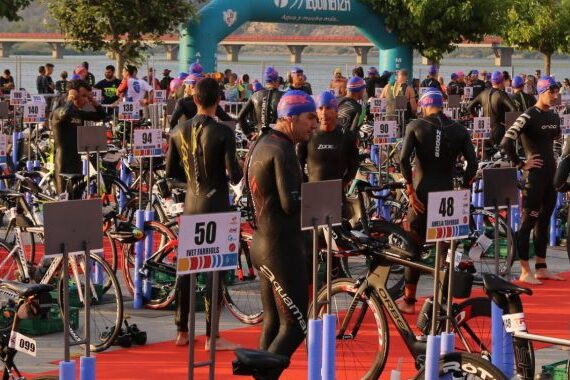 Restricciones de tráfico, pesca y navegación este domingo en Mequinenza por el Triatlón Sprint