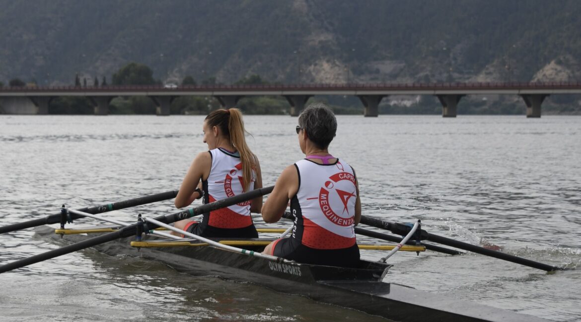 El Capri Club de Mequinenza logra 16 medallas en el Campeonato de Aragón de Remo