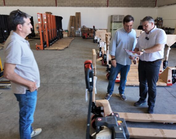 Manupack revoluciona el mercado con su modelo de transpaletas eléctricas por solo 985 euros