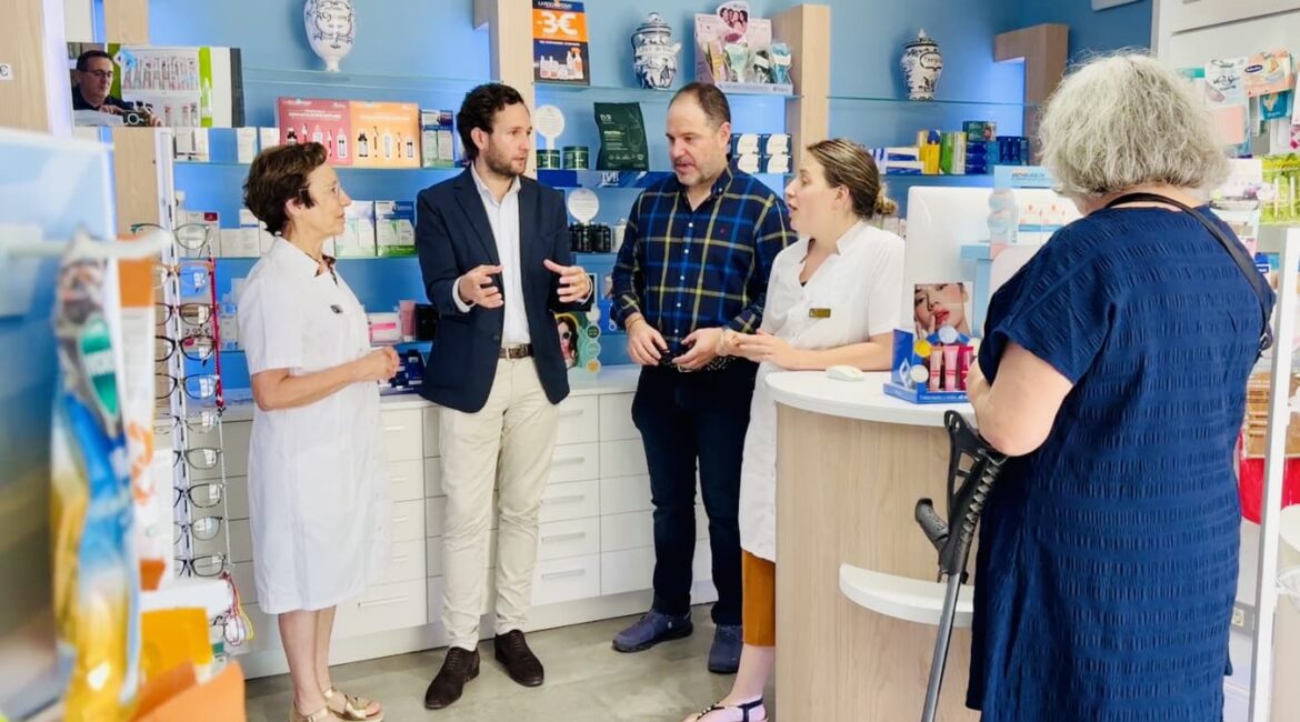 La Diputación de Huesca refuerza su apoyo a las farmacias rurales con 62.000 euros para sostener un servicio esencial en los pueblos