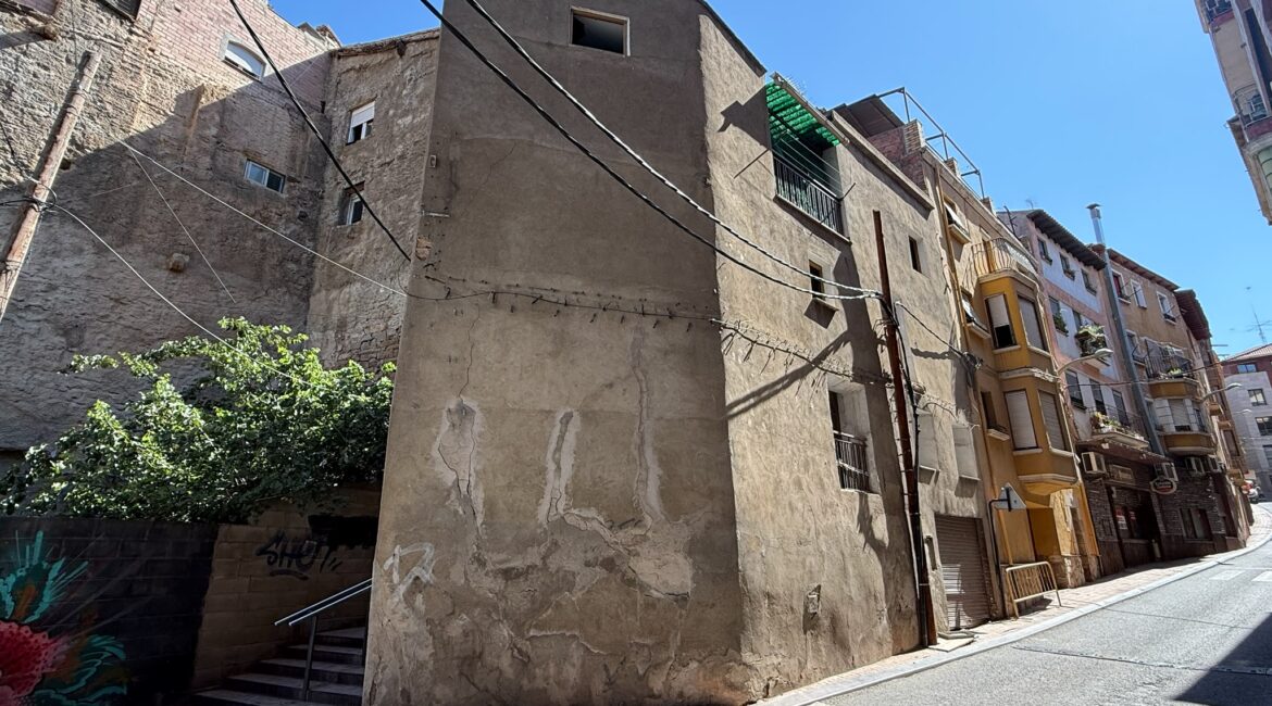 Fraga inicia las obras para mejorar el acceso al Casco Histórico por la calle San Quintín