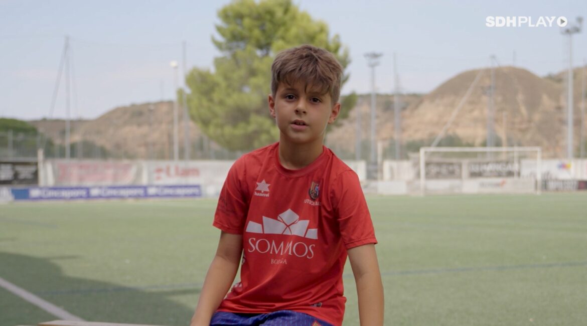 El fragatino Ibai Blasco, de la escuela de la UD Fraga, protagonista de la campaña de abonados de la SD Huesca
