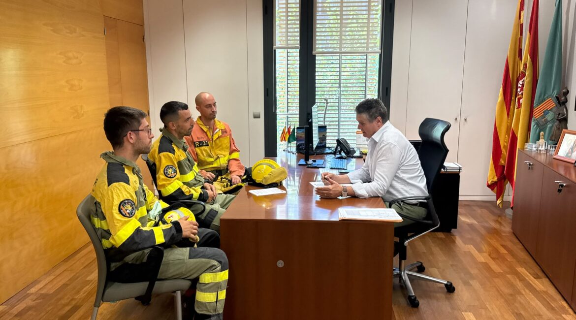 Los bomberos forestales del Bajo/Baix Cinca trasladan a las instituciones los motivos de su huelga