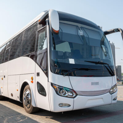 Alertan de falta de autobuses a primera hora entre Fraga y Lleida, el Ayuntamiento traslada la situación a Subdelegación
