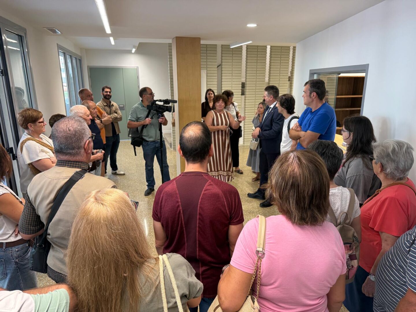 Multitud de vecinos visitan el nuevo San Jose