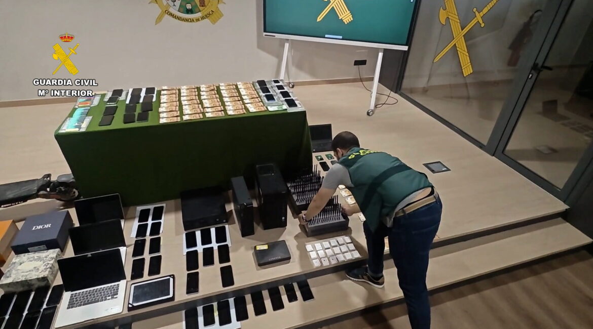 Desmantelada una red de ciberestafadores que defraudó más de un millón de euros a víctimas de Aragón