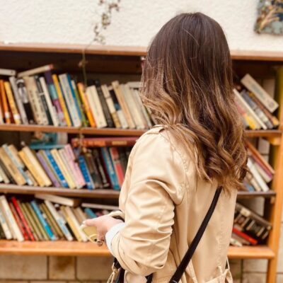 Paula Serveto, creadora de Bloom and Books, nueva colaboradora de Diario del Bajo Cinca con una sección sobre libros y literatura