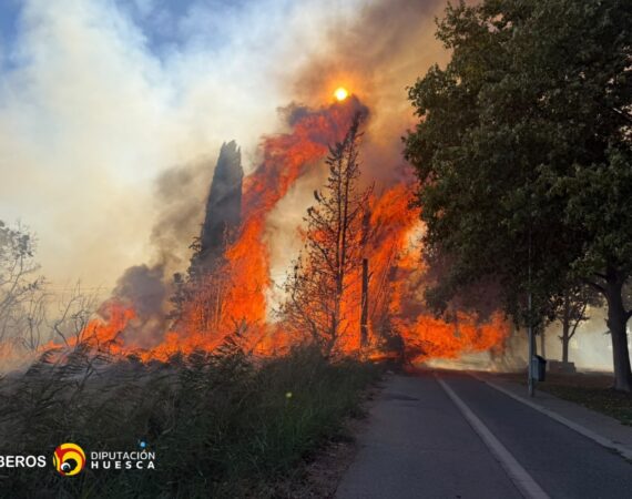 Controlan un incendio de rastrojo en Fraga